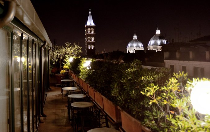 Dakterras van Hotel Palladium Palace Rome