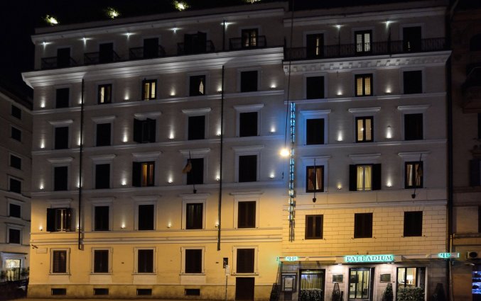 Gebouw van Hotel Palladium Palace Rome