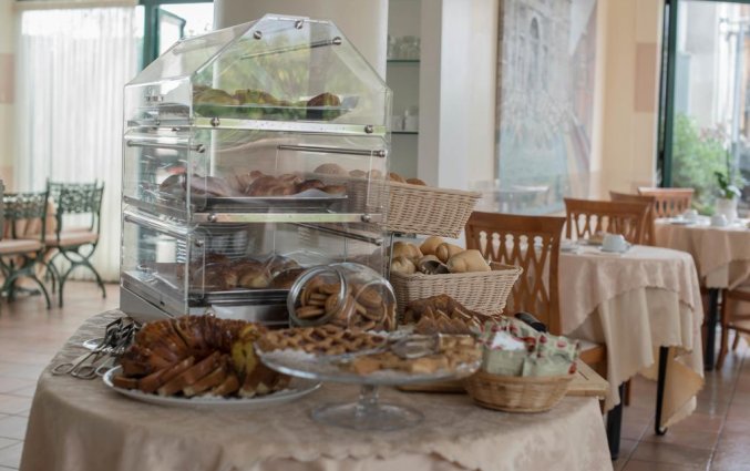 Ontbijtzaal van Hotel Palladium Palace Rome