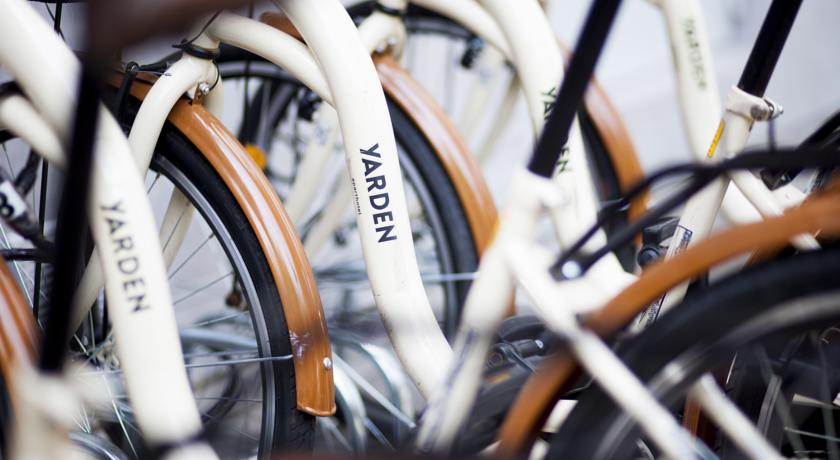 Huurfietsen van aparthotel Yarden in Krakau