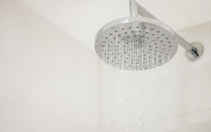 Regendouche van aparthotel Victoria Garden in Bordeaux