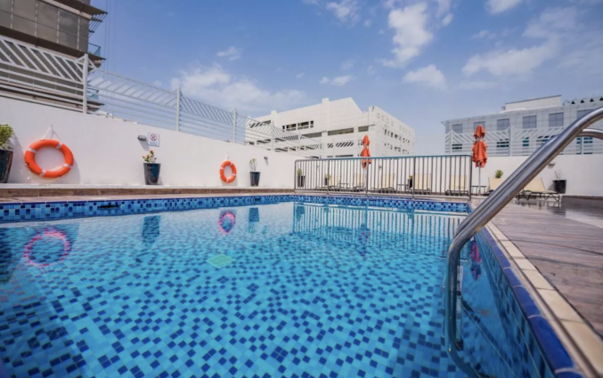 Zwembad MENA Plaza Hotel Albarsha Dubai