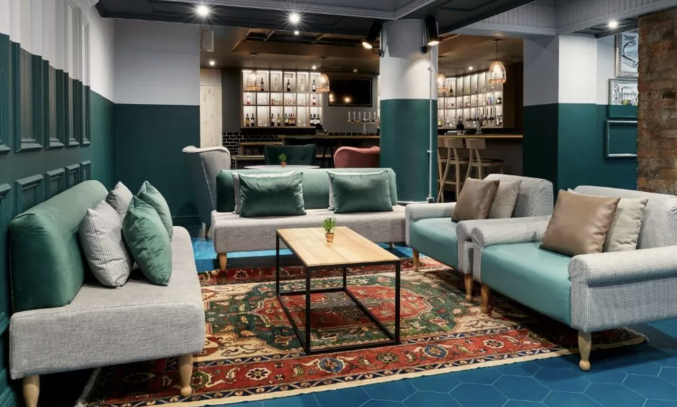 Bar van hotel Jurys Inn Manchester City Centre