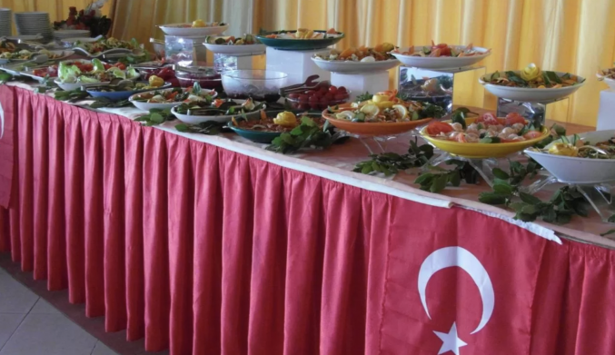 Buffet van van Hotel Lemas Suite in Side