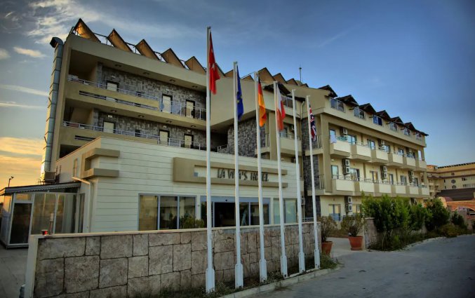 Hotel Lavitas in Side