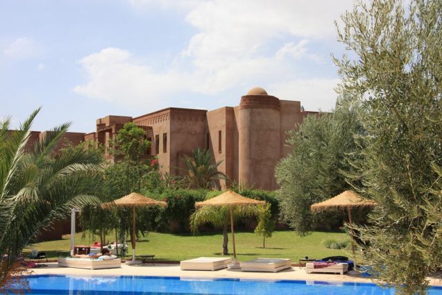 Tuin met zwembad van Riad La Maison Des Oliviers Marrakech