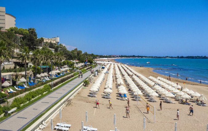 Strand van Hotel Melas Holiday Village in Side