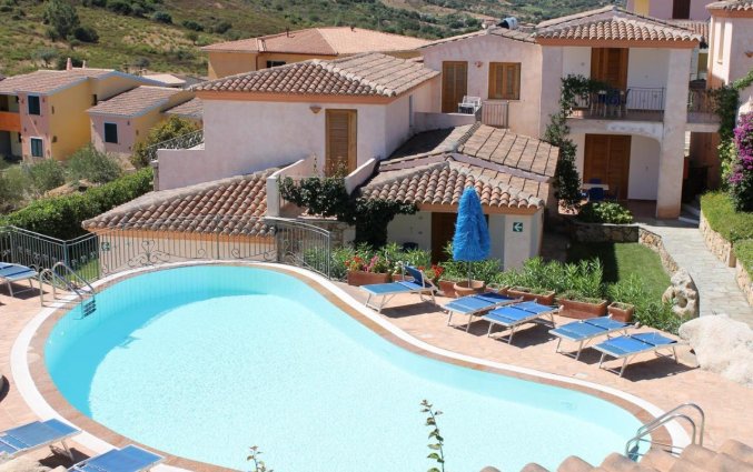 Buitenzwembad Residence Bouganvillage