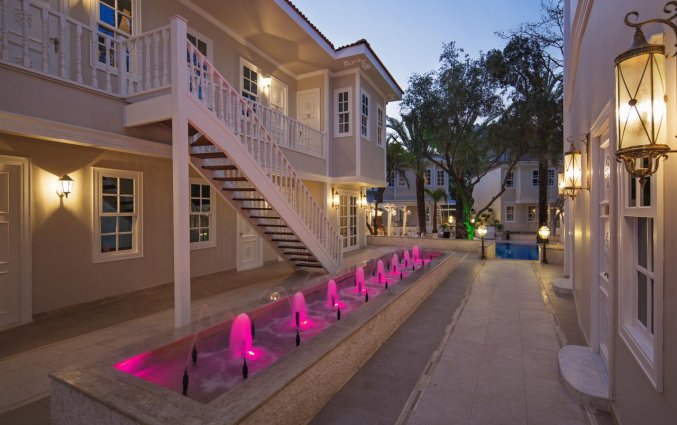 Tuin van Hotel Elegance East in Antalya