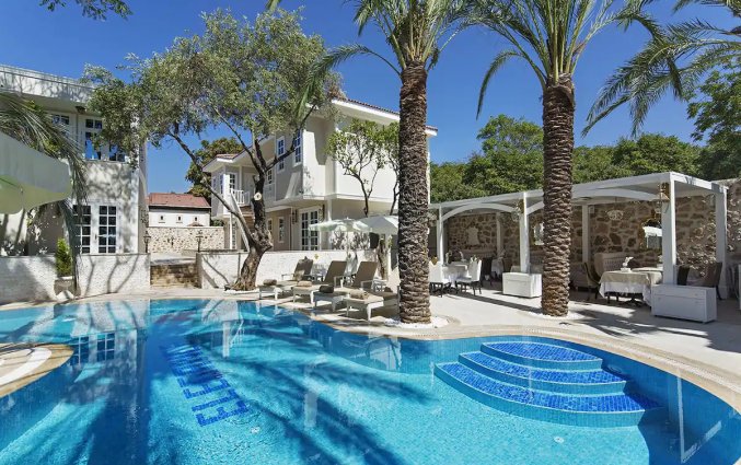 Zwembad van Hotel Elegance East in Antalya