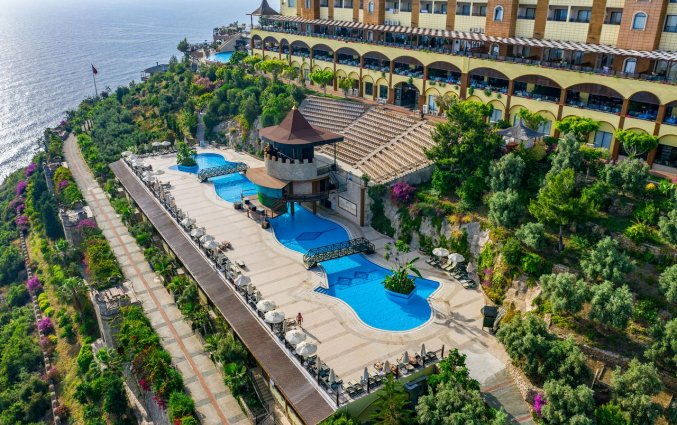 Buitenzwembad van Hotel Utopia World in Alanya