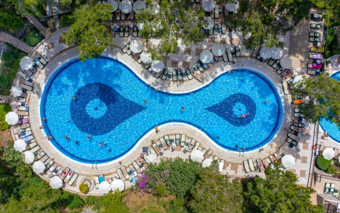 Buitenzwembad van Hotel Utopia World in Alanya
