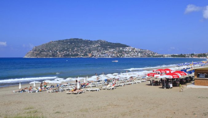 Strand van Hotel Monart City in Alanya