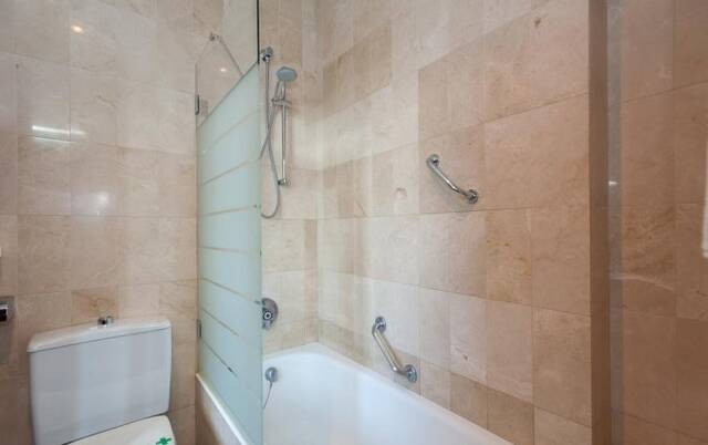 Badkamer hotel Derby in Sevilla