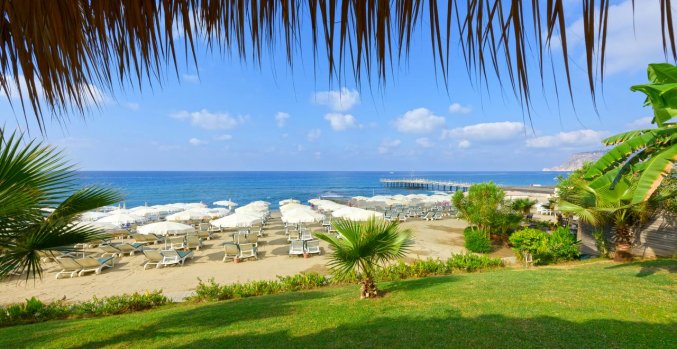 Strand van Hotel Antique Roman Palace in Alanya
