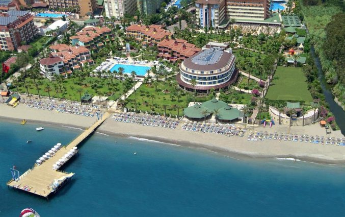 Uitzicht op Hotel en Villas Saphir in Alanya