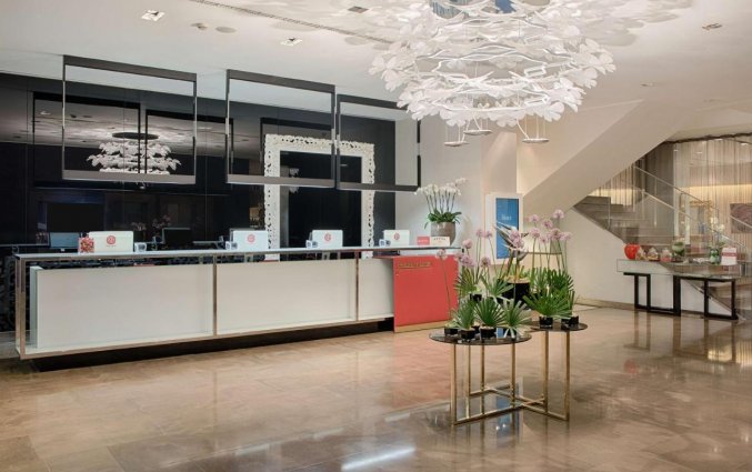 Receptie van NH Collection Milano President Milaan