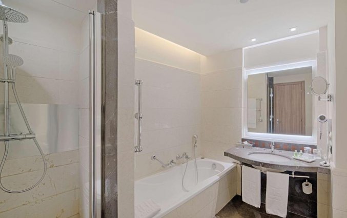 Badkamer van Hotel NH Napoli Panorama Napels