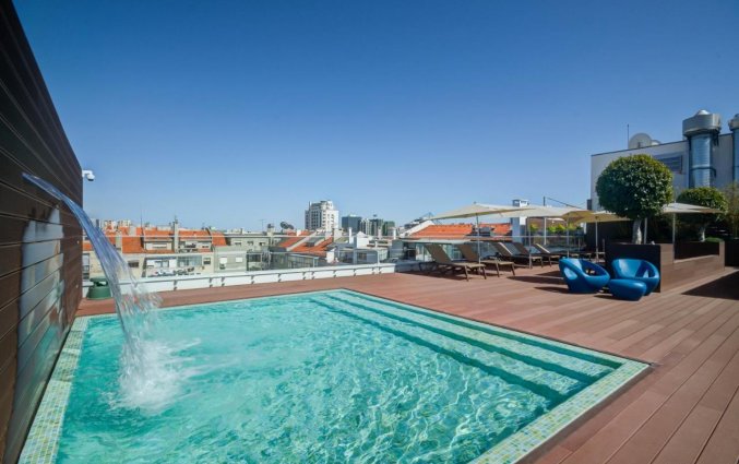 Zwembad bij Jupiter Lisboa