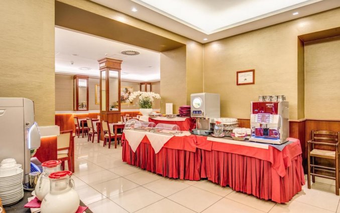 Buffet Augusta Lucilla Palace