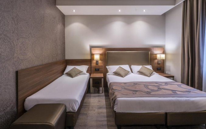 Driepersoonskamer Smart hotel holiday