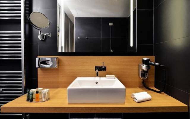 Badkamer Hilton Garden Inn Milan North