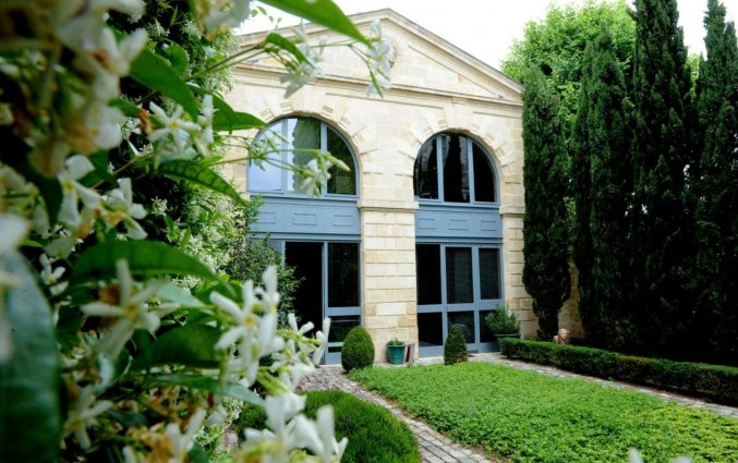 Tuin van Hotel La Maison Bordeaux