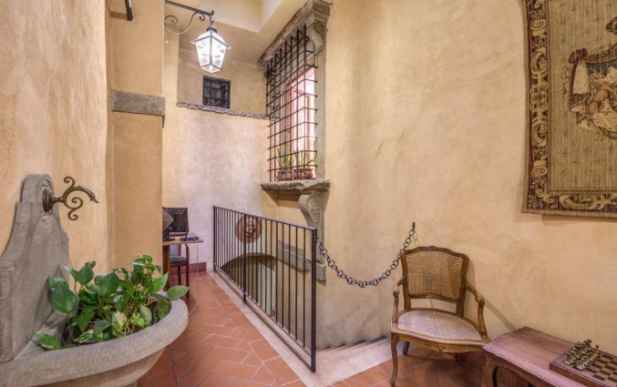 Hal in Hotel Botticelli Florence