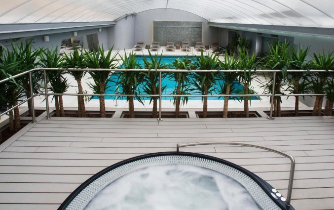 Binnenzwembad van Hotel Altis Prime Lissabon