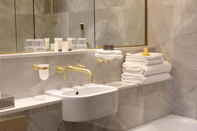 Badkamer van Europa Hotel Belfast