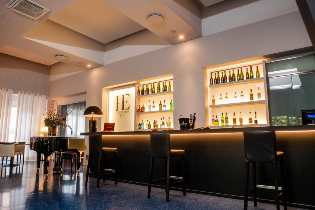 Bar van Hotel Excelsior Bari 