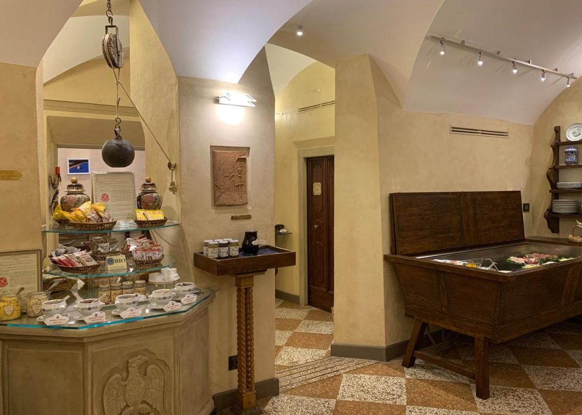 Lobby van Art Hotel Commercianti Bologna