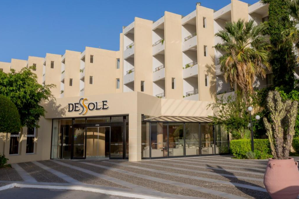 Dessole Dolphin Bay Resort
