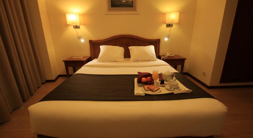 Tweepersoonskamer met 1 bed van Hotel Da Bolsa in Porto