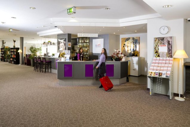 Entree van cityhotel Arion Vienna in Wenen