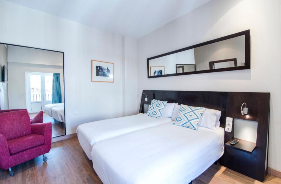 Petit Palace Plaza de la Reina