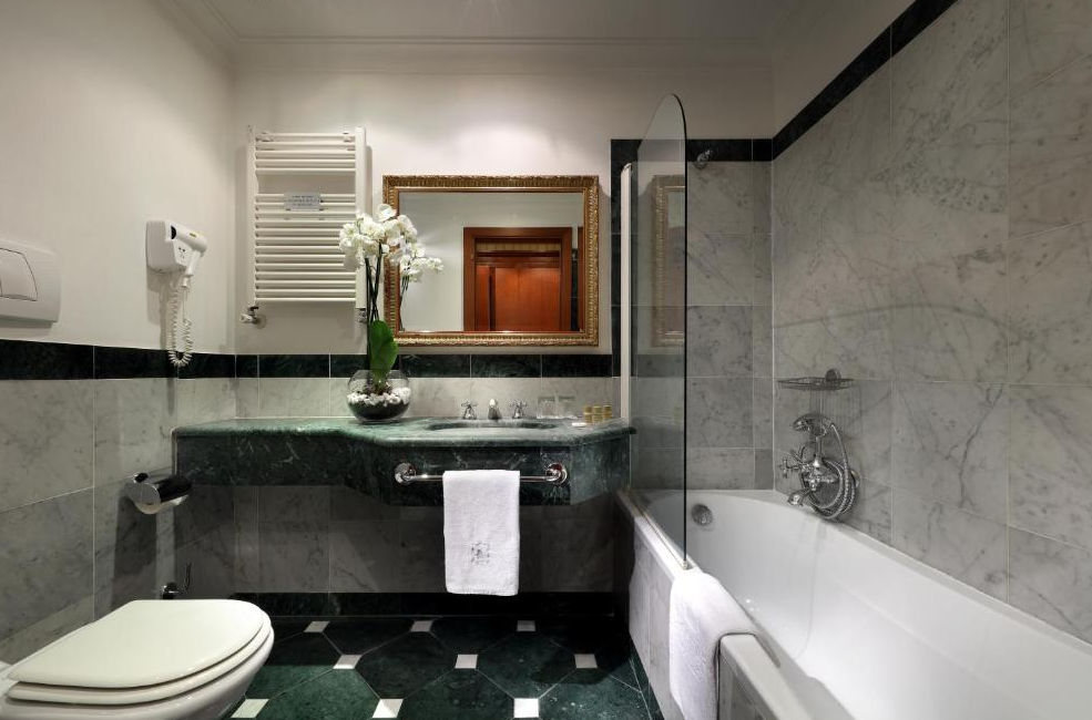 Exe International Palace