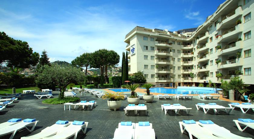 Hotel Aqua Montagut Suites