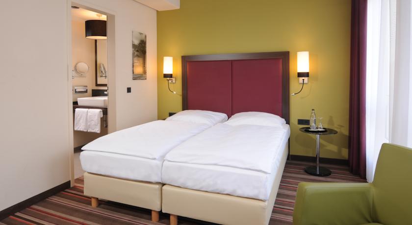 Tweepersoonskamer van Hotel Leonardo in Berlijn