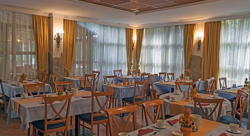 Bar van Hotel Mediterran in Budapest