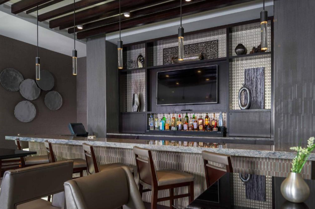 Courtyard by Marriott Edgewater NYC Area