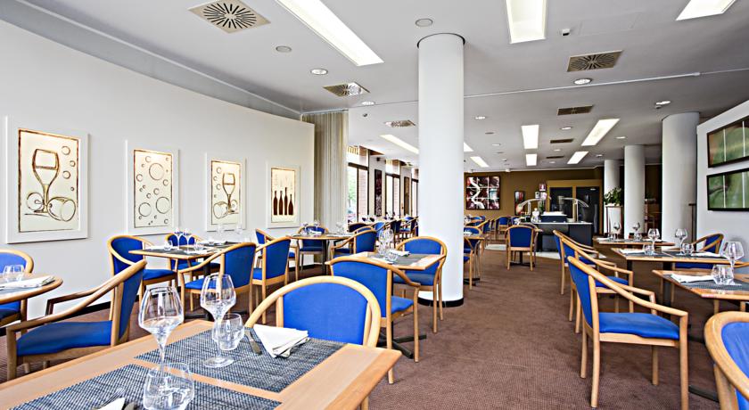 Restaurant van Hotel Novotel Torino Corso Giulio Cesare