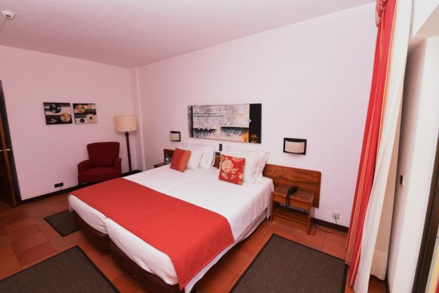 Tweepersooskamer van Hotel Praia da Lota Resort in de Algarve