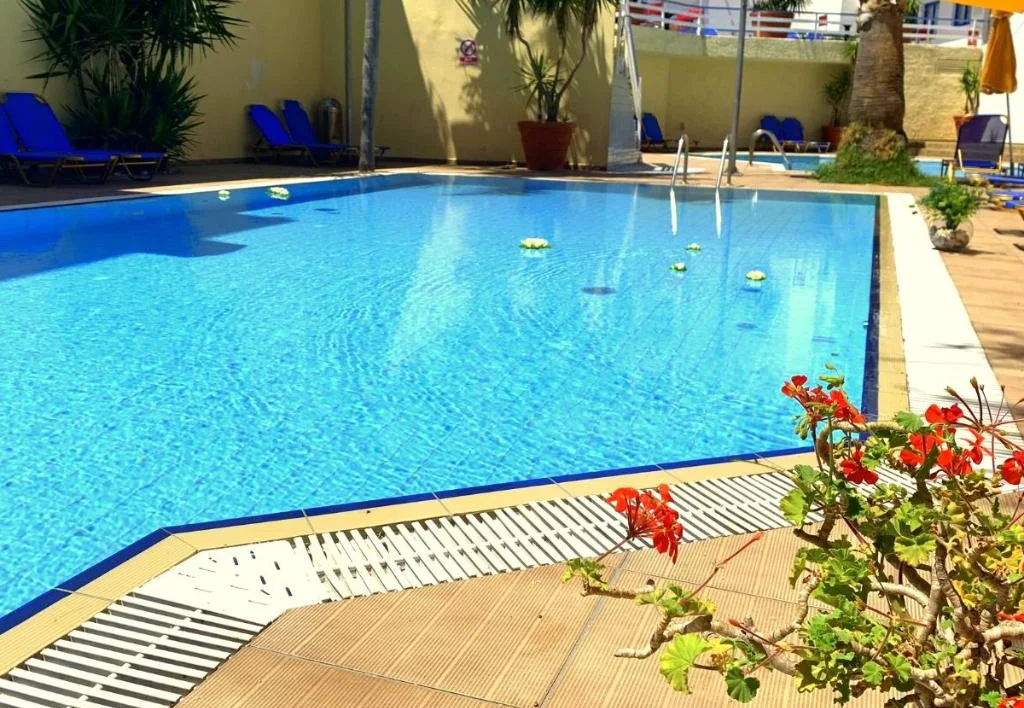 Kassavetis Center - Hotel Studios and Apartments
