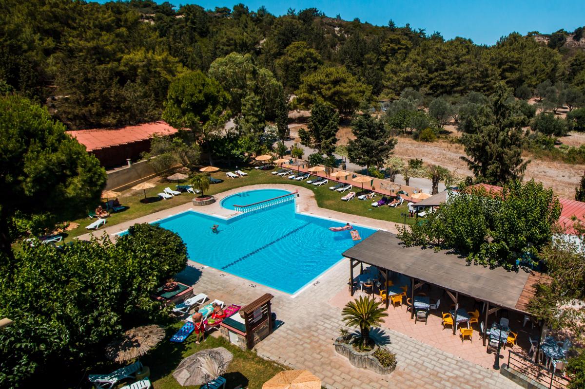 Achousa Hotel 