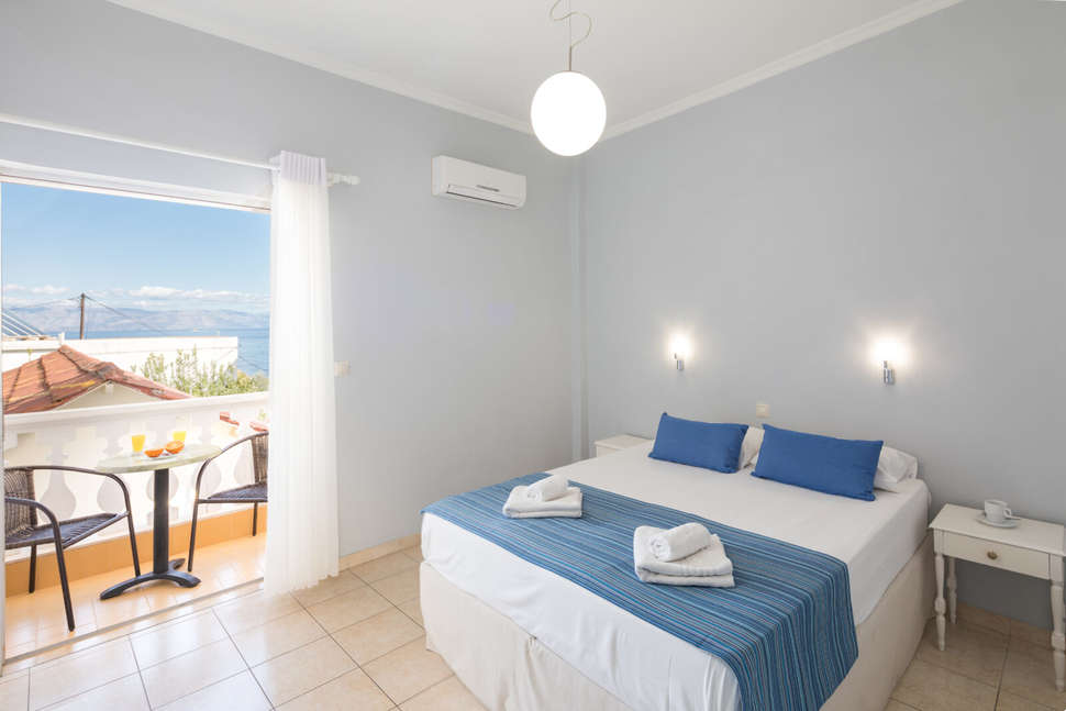 Bella Vista Hotel and Studios