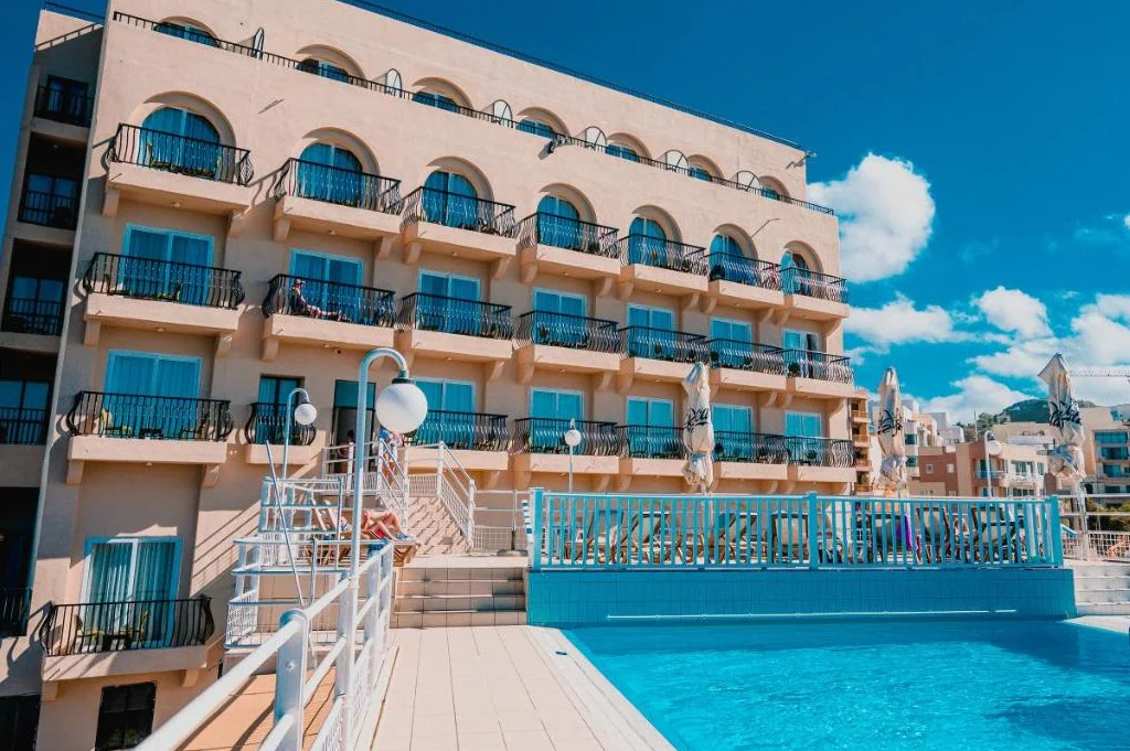 Gillieru Hotel