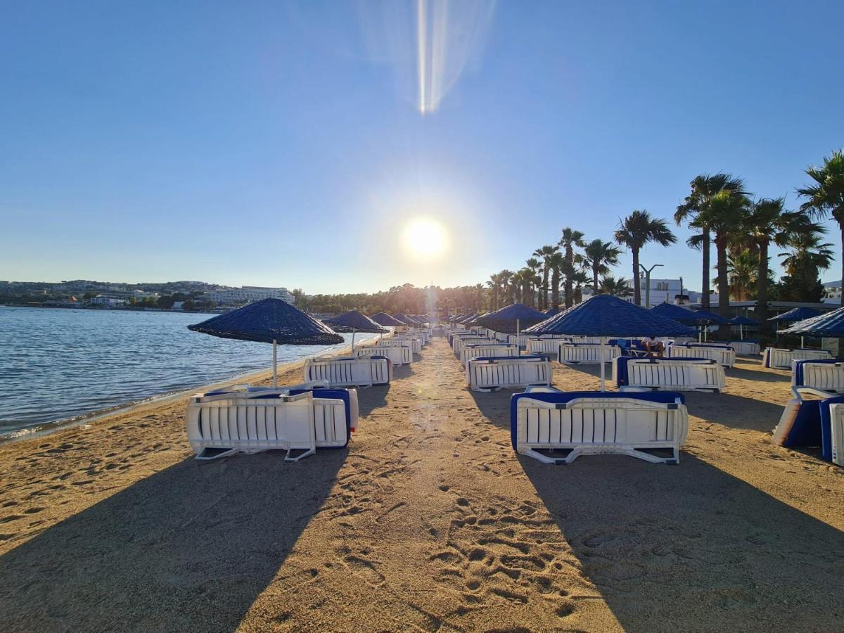 Nagi Beach Hotel