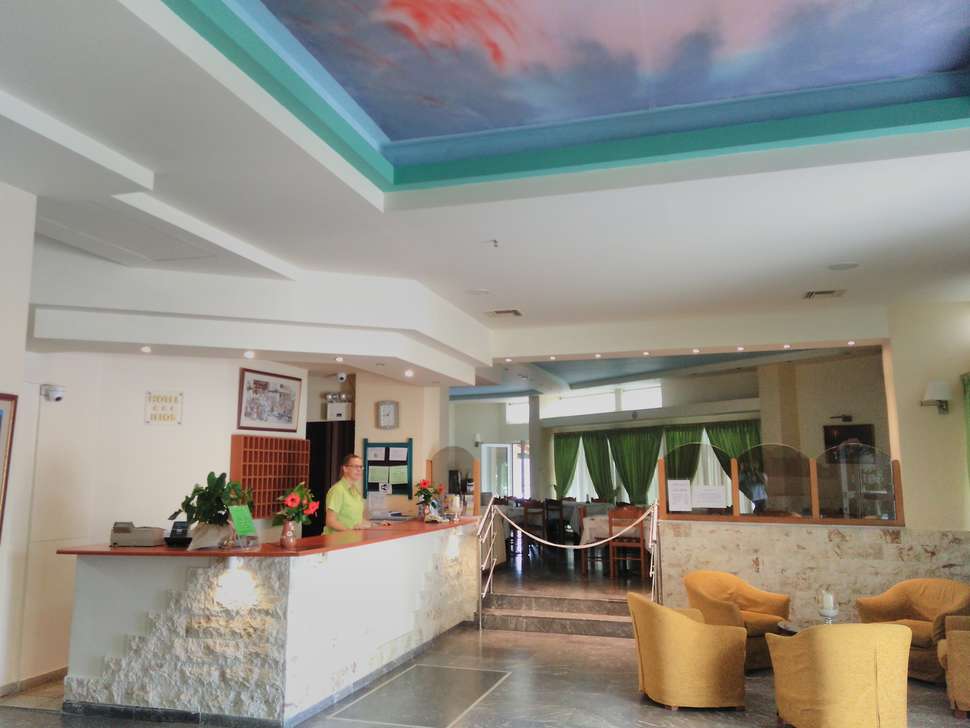 Ilios Hotel