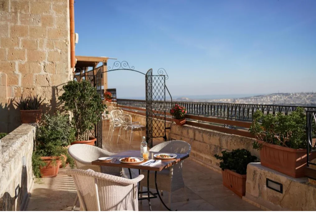 Xara Palace Hotel terras